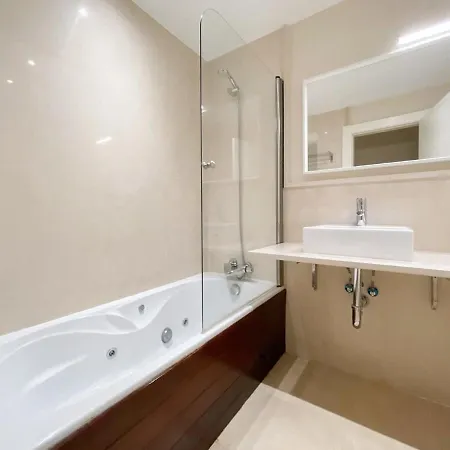 Hoyo19 2 Luxury Views Pools Parking Paddle Golf Estepona