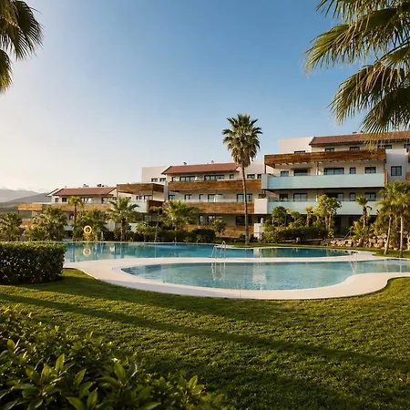 Hoyo19 2 Luxury Views Pools Parking Paddle Golf Estepona