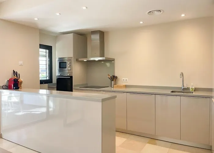 Hoyo19 2 Luxury Views Pools Parking Paddle Golf