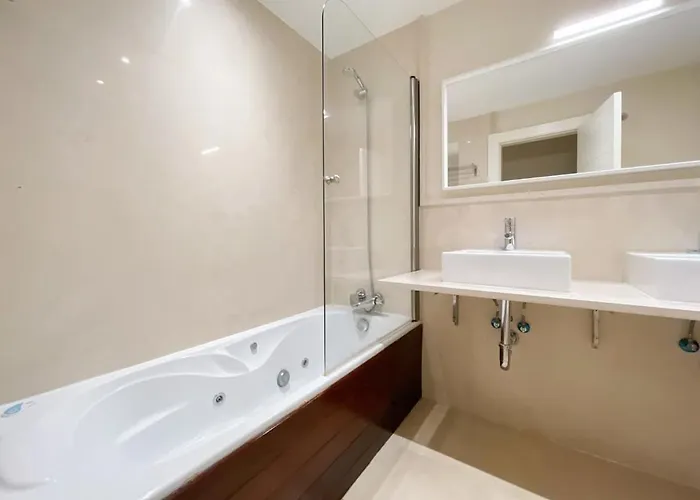 Hoyo19 2 Luxury Views Pools Parking Paddle Golf Естепона